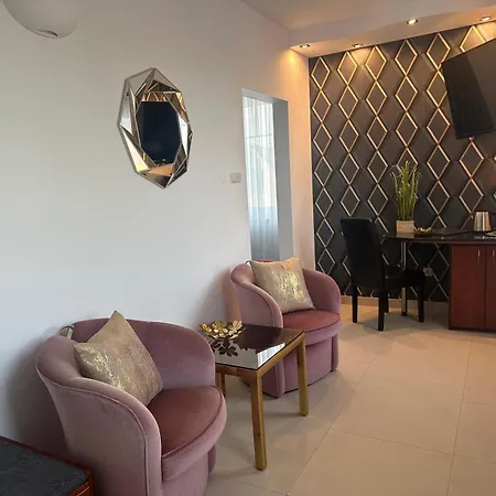 Taan Royal Bed & Breakfast 4*