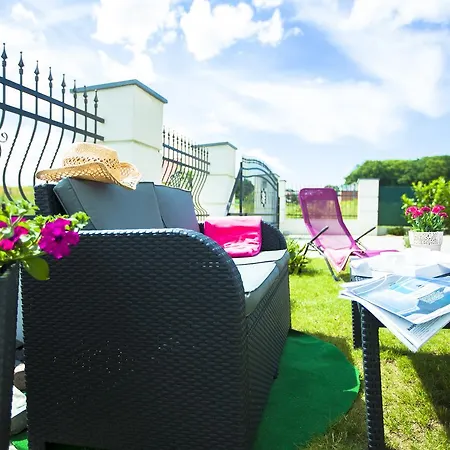 Taan Royal Bed & Breakfast Rewal