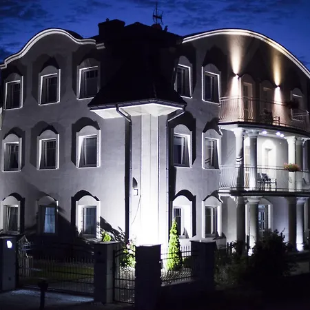 Taan Royal Bed & Breakfast 4*