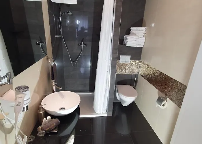 Taan Royal 4* 레왈