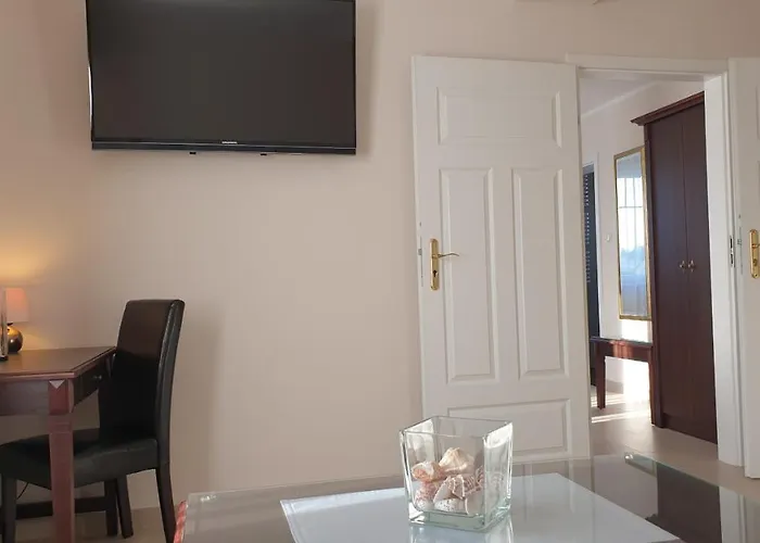 B&B Taan Royal 레왈