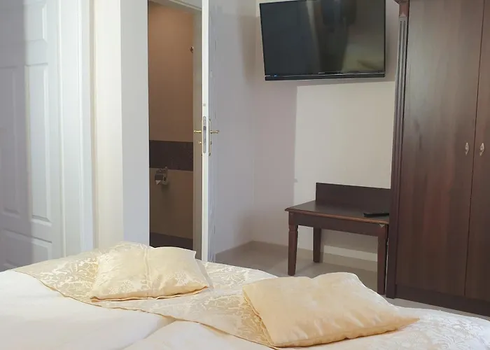 Taan Royal 4* 레왈